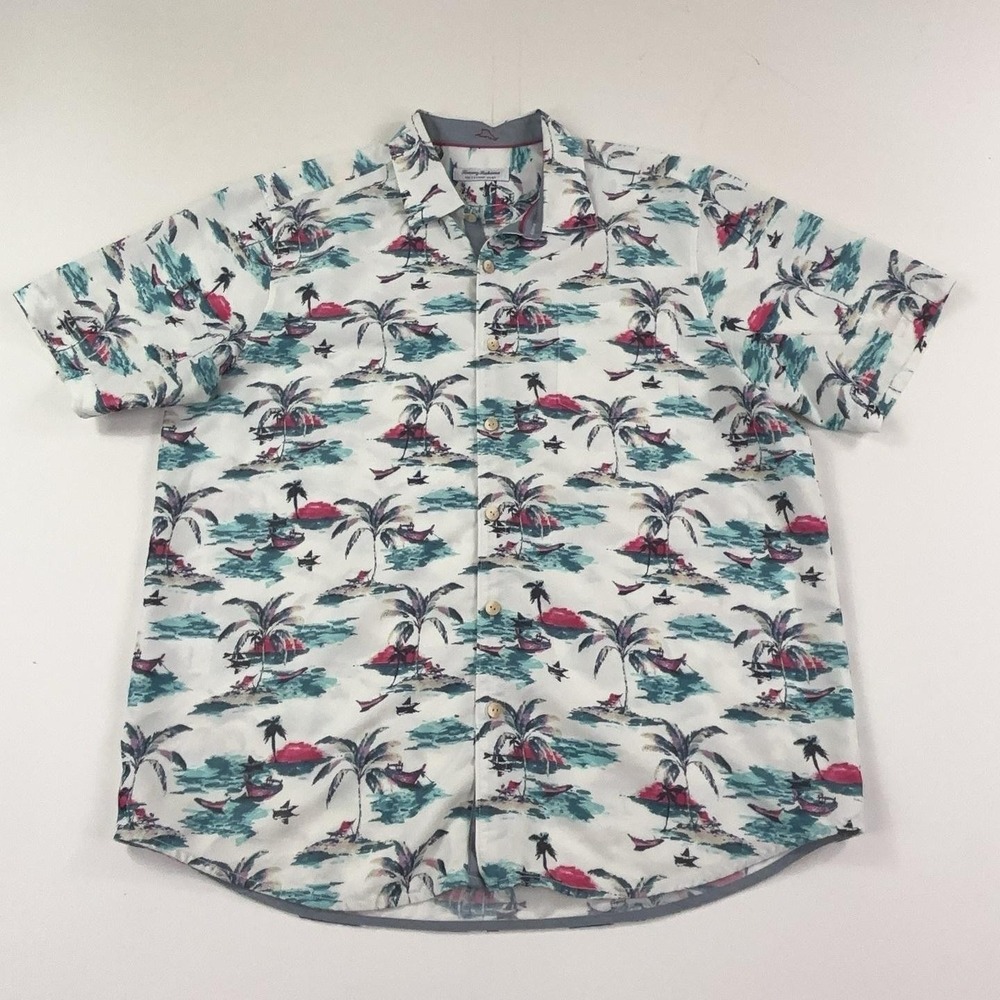 Tommy Bahama Coconut Point Shirt Mens XL White Hawaiian Short Sleeve Button Up